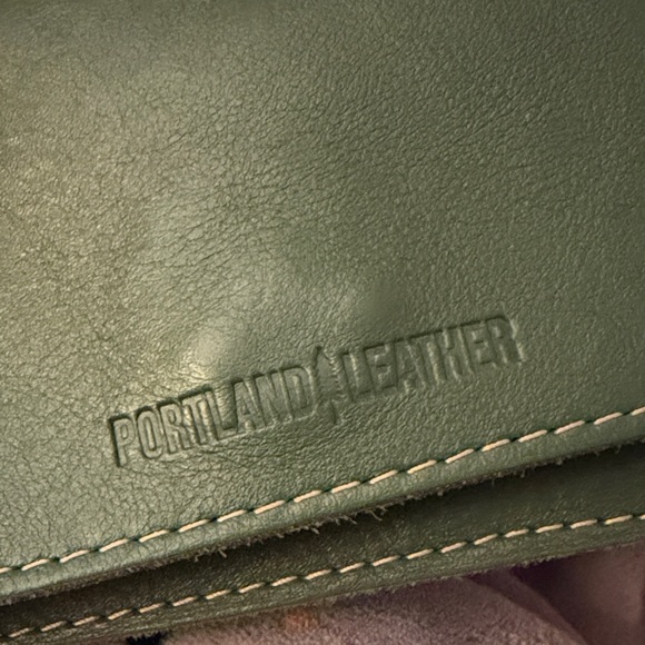 Portland Leather Green Wristlet Clutch - Picture 7 of 8
